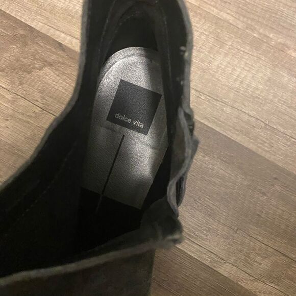 Dolce Vista Gray Suede Ankle boots, size 11 - Picture 5 of 7